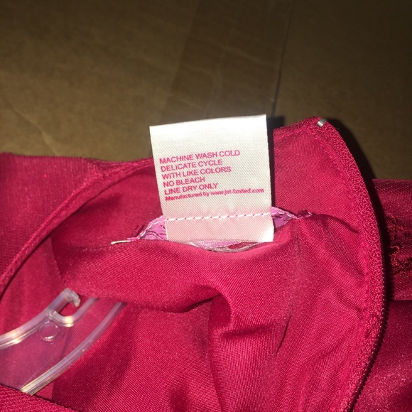 🎄NWT🎄12M Red Holiday Dress - Picture 7 of 7